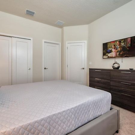 Pleasant Townhome With Private Pool Near Disney Four Corners المظهر الخارجي الصورة